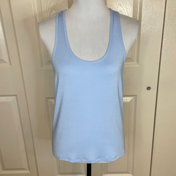 Alo Women’s All Day Tank Seashell Blue Size Medium - Picture 9 of 9